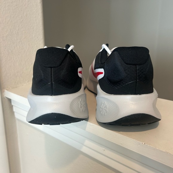 Brand New Nike REVOLUTION 7 Men's Photon Dust Fire Red Running Shoes Sz  12 - Picture 4 of 10